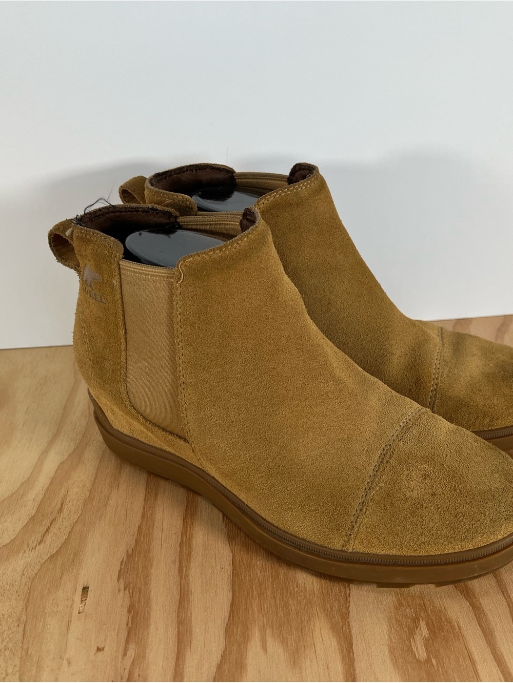 Sorel Evie II Chelsea Waterproof Suede Wedge Boots Women's Size 9 Caribou Brown